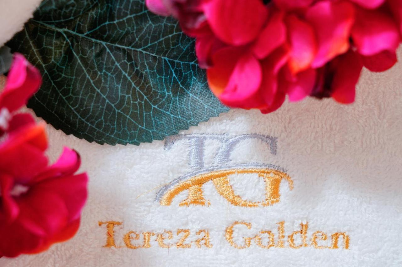 克里斯阿穆迪亚Tereza Golden公寓式酒店 外观 照片